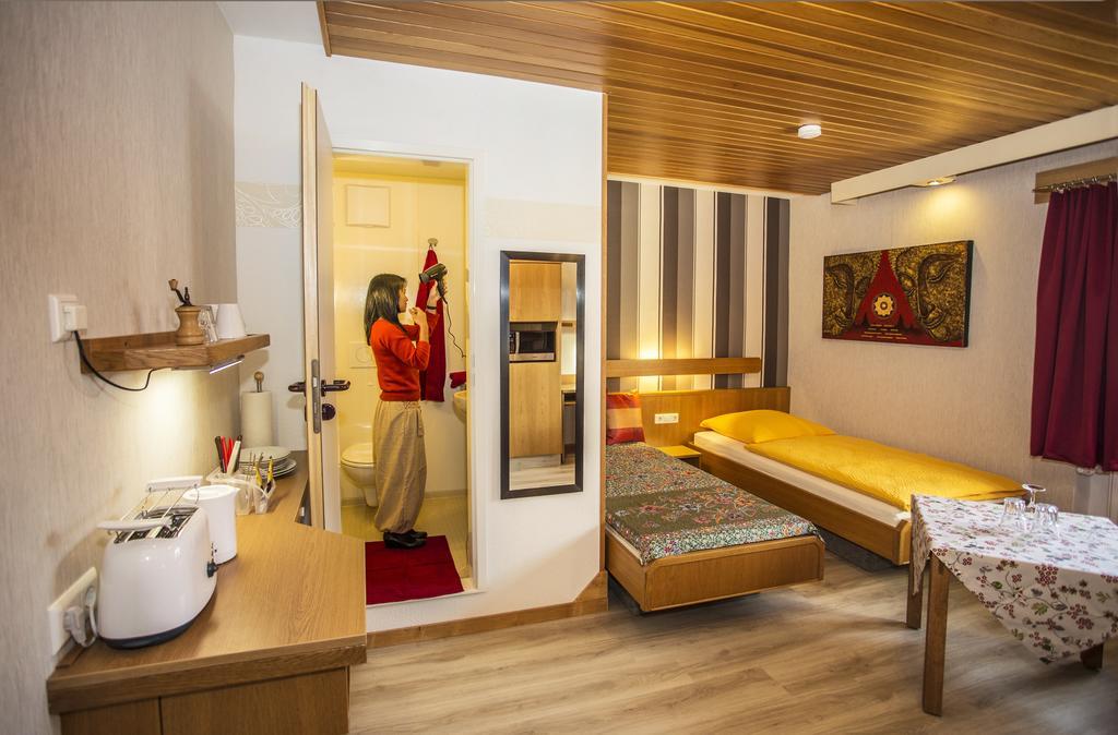 Boardinghouse Remchingen Baan Arun Apartment Ngoại thất bức ảnh